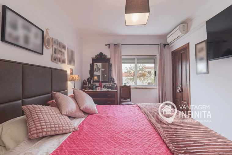 Apartamento T2 para Venda em Laranjeiro e Feijó Foto 17