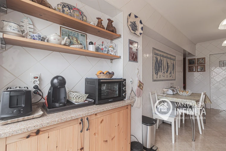 Apartamento T2 para Venda em Laranjeiro e Feijó Foto 2