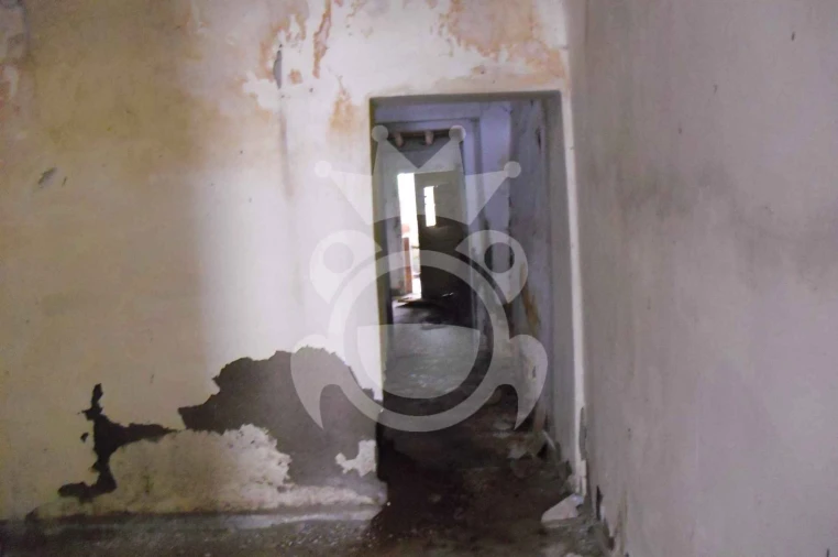 Moradia T2 para Venda em Salvada e Quintos Foto 3