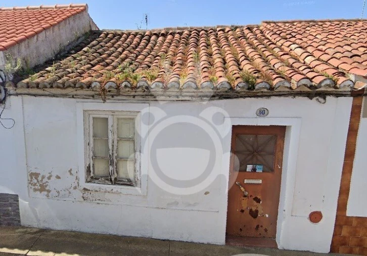 Moradia T2 para Venda em Salvada e Quintos Foto 1