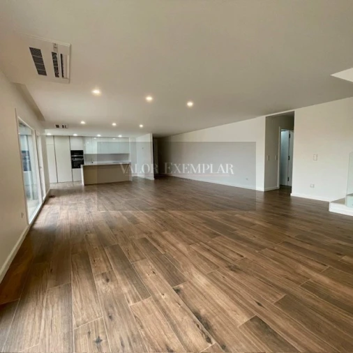 Apartamento T4 para Venda em Alcochete Foto 13