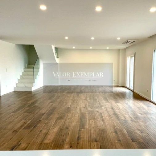 Apartamento T4 para Venda em Alcochete Foto 2