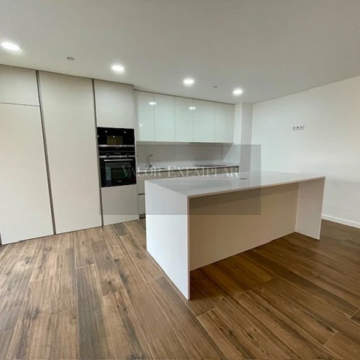 Apartamento T4 para Venda em Alcochete Foto 3