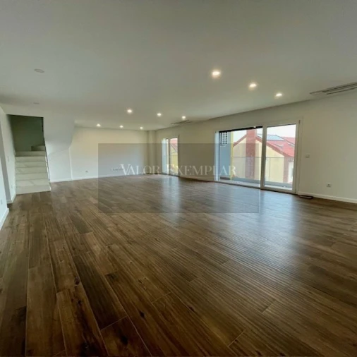 Apartamento T4 para Venda em Alcochete Foto 12