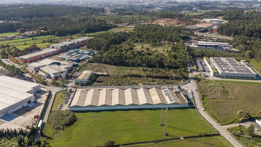 Terreno para Venda em Folgosa Foto 11