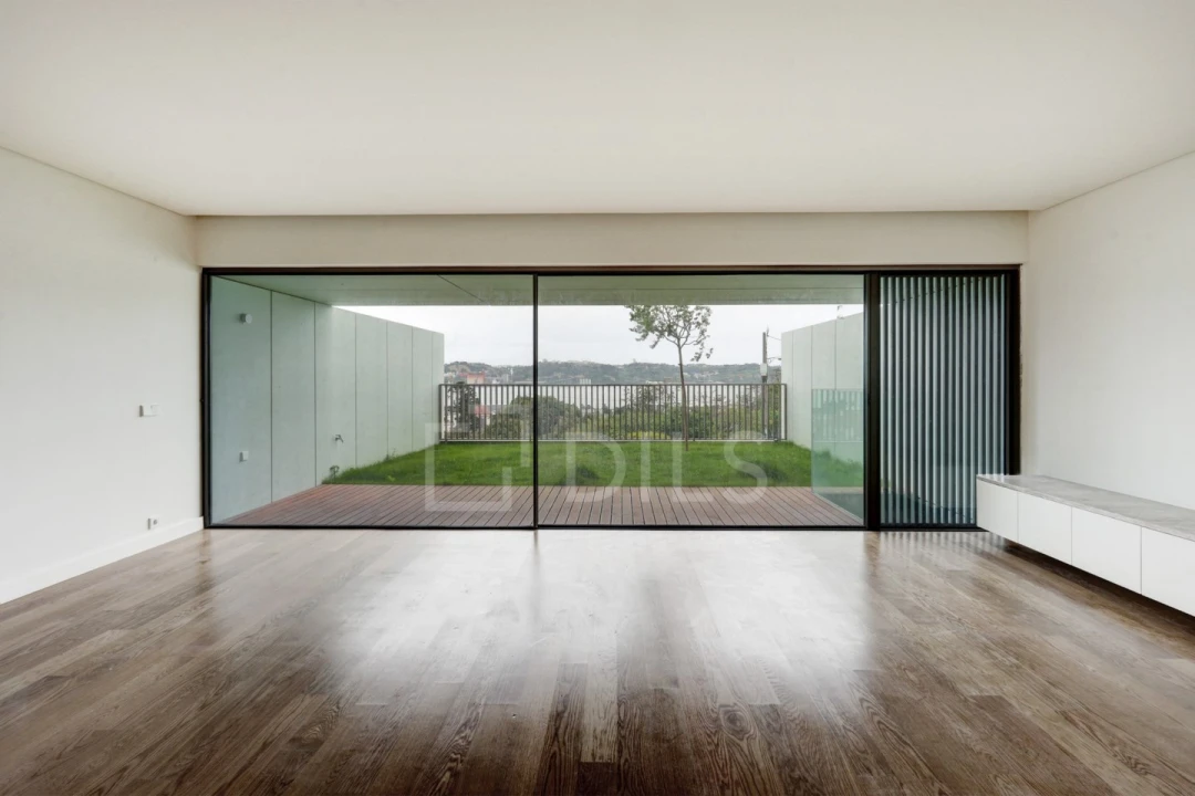 Moradia T5 para Venda em Alcantara Foto 3