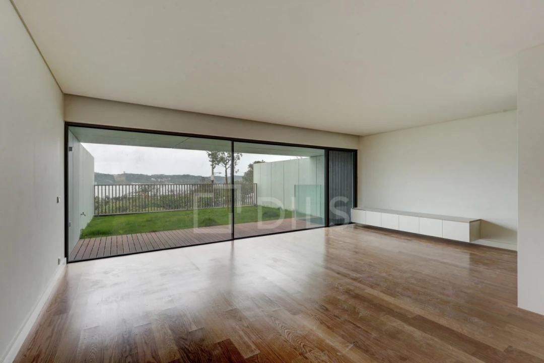 Moradia T5 para Venda em Alcantara Foto 6