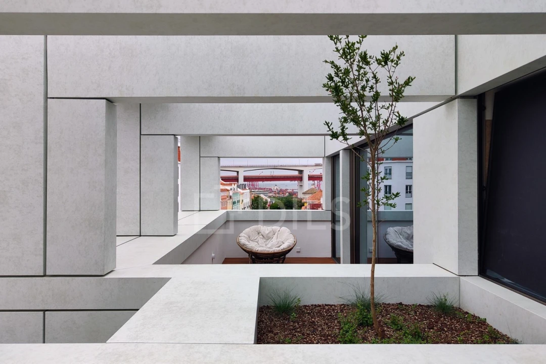 Moradia T5 para Venda em Alcantara Foto 17