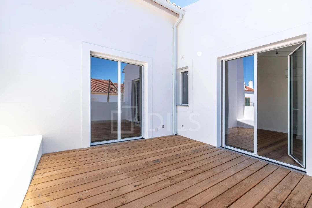 Moradia T4 para Venda em Santa Maria do Castelo e Santiago e Santa Susana Foto 20