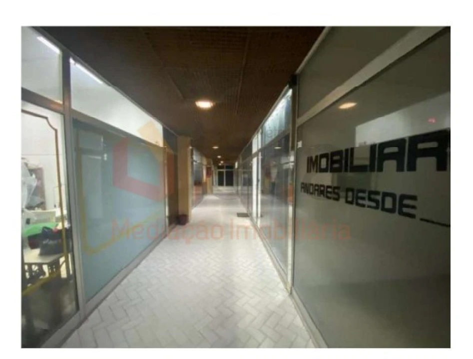 Loja para Venda em Alto do Seixalinho, Santo André e Verderena Foto 3