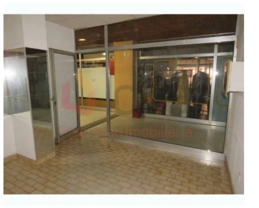 Loja para Venda em Alto do Seixalinho, Santo André e Verderena Foto 15