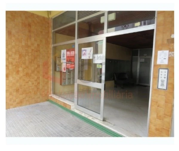 Loja para Venda em Alto do Seixalinho, Santo André e Verderena