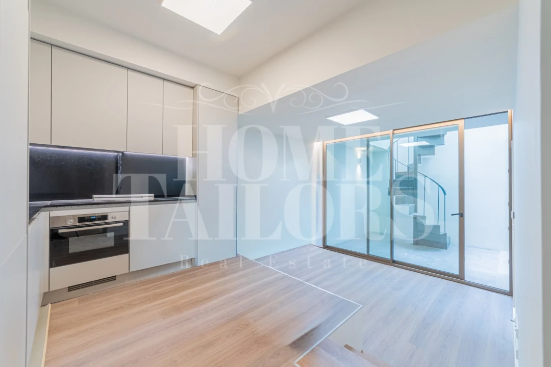 Apartamento T1 para Venda em Avenidas Novas Foto 2