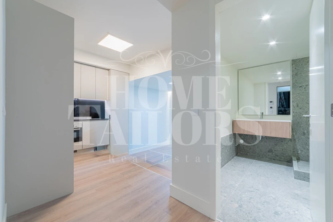 Apartamento T1 para Venda em Avenidas Novas Foto 9