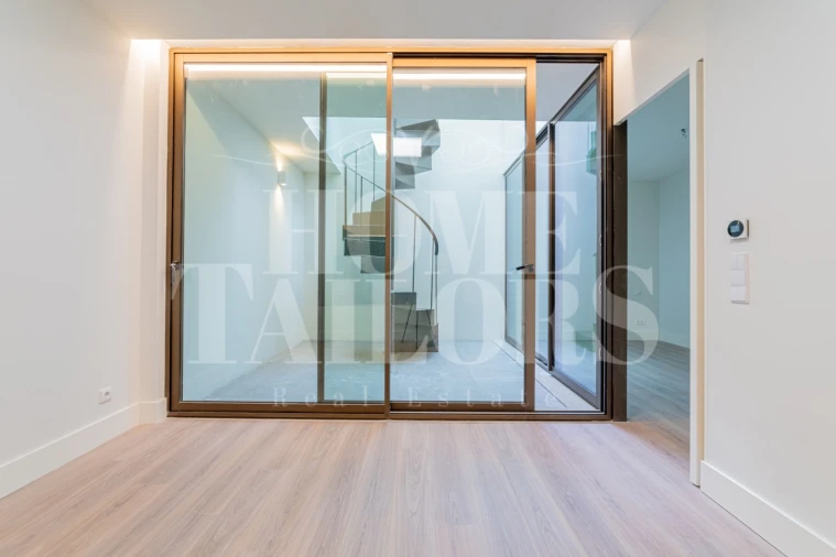 Apartamento T1 para Venda em Avenidas Novas Foto 5