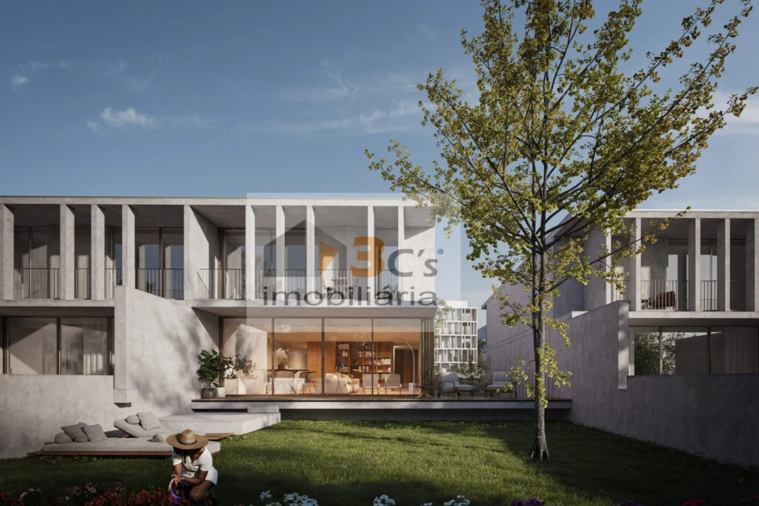 Moradia T3 para Venda em Arcozelo Foto 1