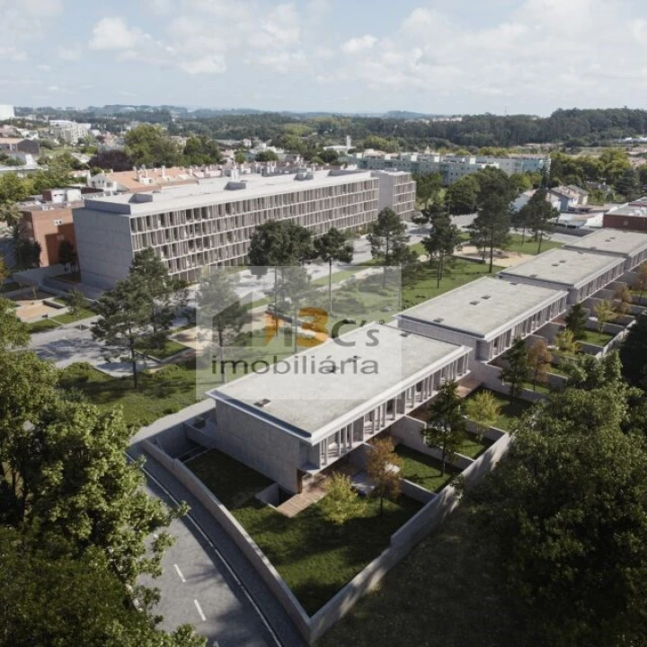 Moradia T3 para Venda em Arcozelo Foto 9