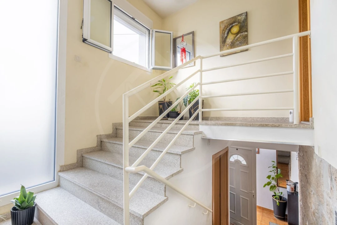 Moradia T3 para Venda em Santa Cruz/Trindade e Sanjurge Foto 5