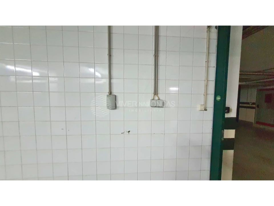 Garagem para Arrendamento em Lordelo do Ouro e Massarelos Foto 4