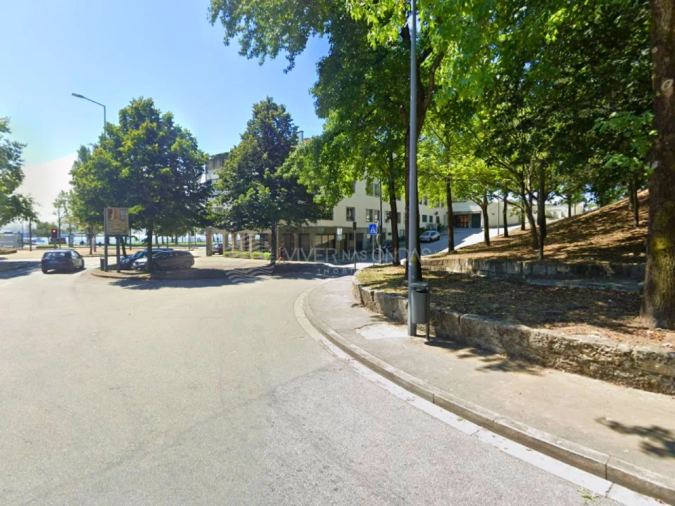 Garagem para Arrendamento em Lordelo do Ouro e Massarelos Foto 9