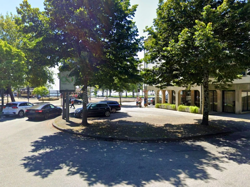 Garagem para Arrendamento em Lordelo do Ouro e Massarelos Foto 11