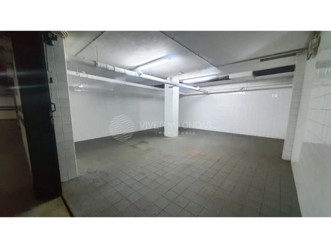 Garagem para Arrendamento em Lordelo do Ouro e Massarelos Foto 2