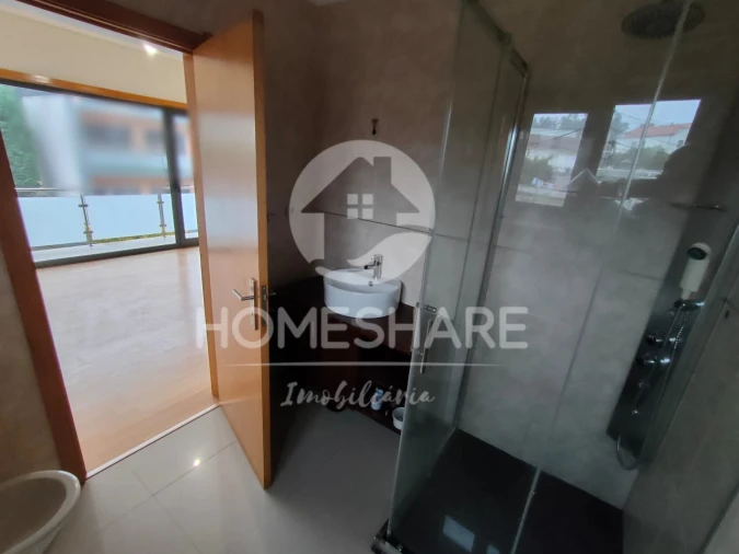 Moradia T3 para Venda em Gandra Foto 18