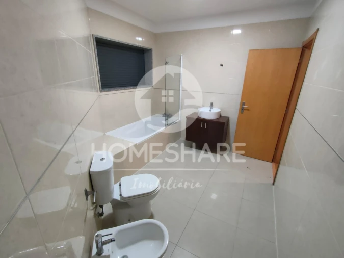 Moradia T3 para Venda em Gandra Foto 17