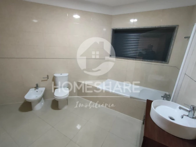 Moradia T3 para Venda em Gandra Foto 16