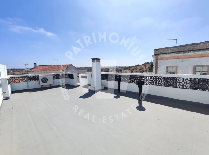 Moradia T4 para Venda em Ourique Foto 4