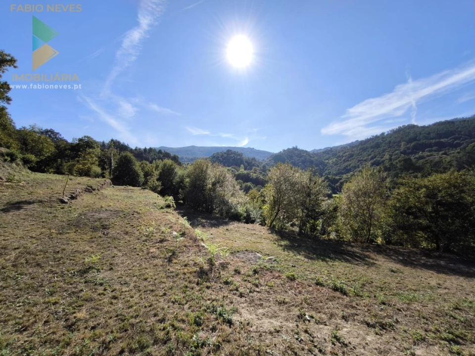 Moradia T2 para Venda em Crasto, Ruivos e Grovelas Foto 1