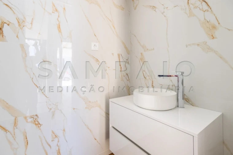 Moradia T3 para Venda em Fânzeres e São Pedro da Cova Foto 10