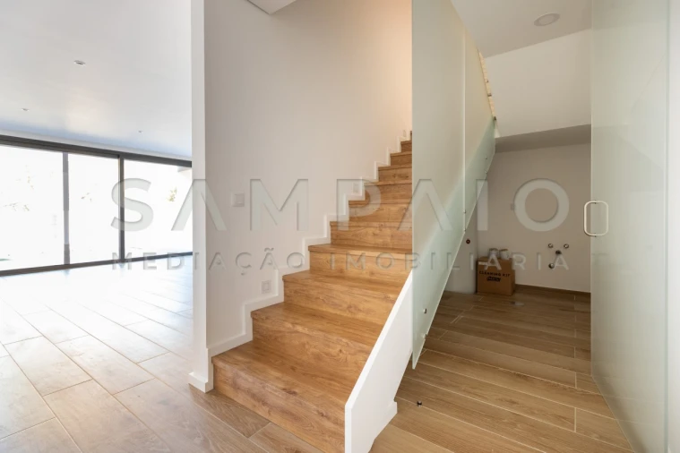 Moradia T3 para Venda em Fânzeres e São Pedro da Cova Foto 59