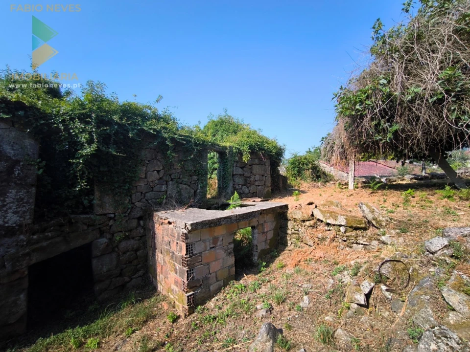 Moradia T6 para Venda em Vilela, São Cosme e São Damião e Sá Foto 30