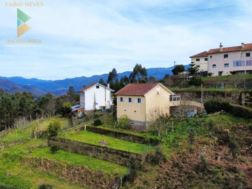 Moradia T3 para Venda em Touvedo (São Lourenço e Salvador) Foto 2