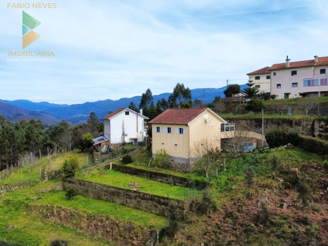 Moradia T3 para Venda em Touvedo (São Lourenço e Salvador) Foto 2