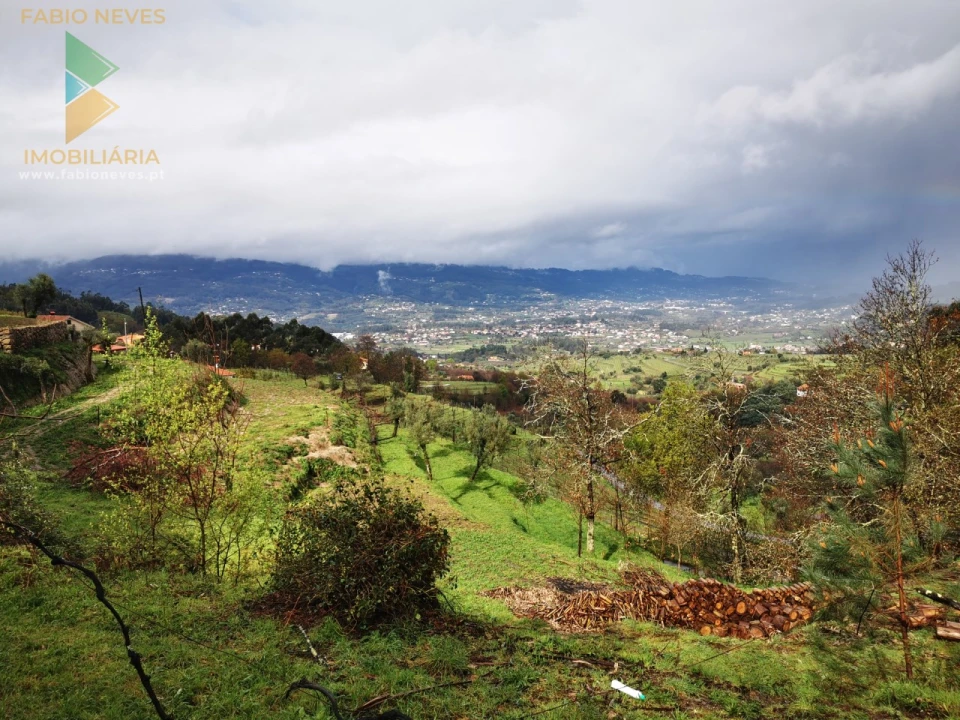 Moradia T2 para Venda em Gondufe Foto 2