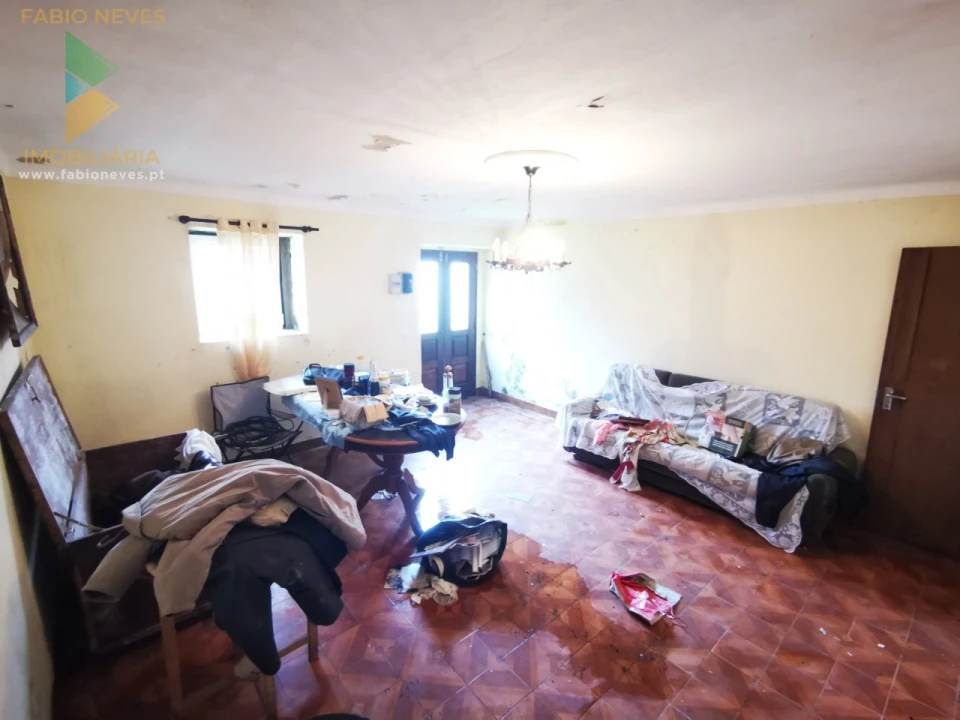 Moradia T2 para Venda em Gondufe Foto 27