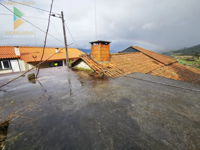 Moradia T2 para Venda em Gondufe Foto 9