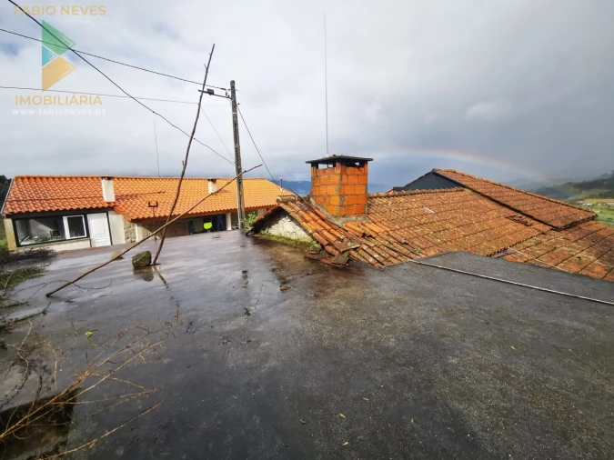 Moradia T2 para Venda em Gondufe Foto 10