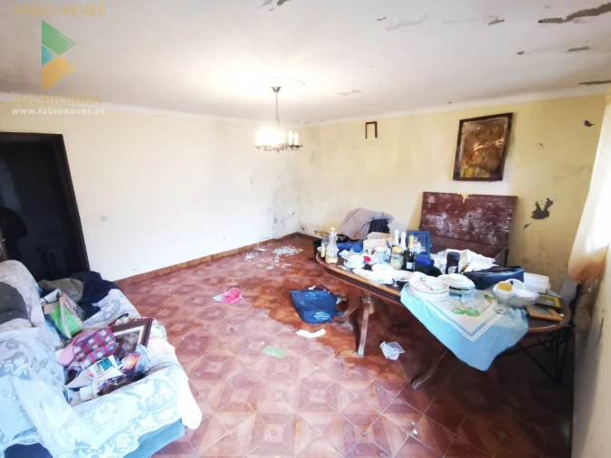 Moradia T2 para Venda em Gondufe Foto 26