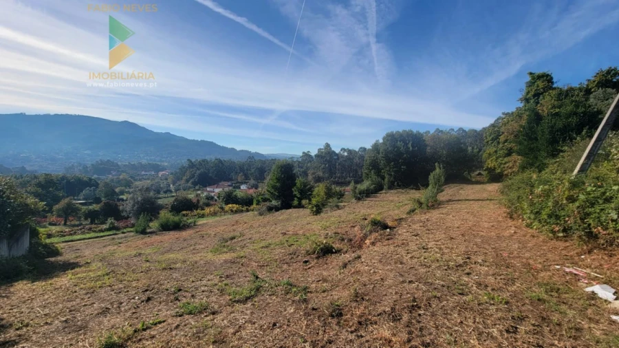 Terreno para Venda em Refoios do Lima Foto 3