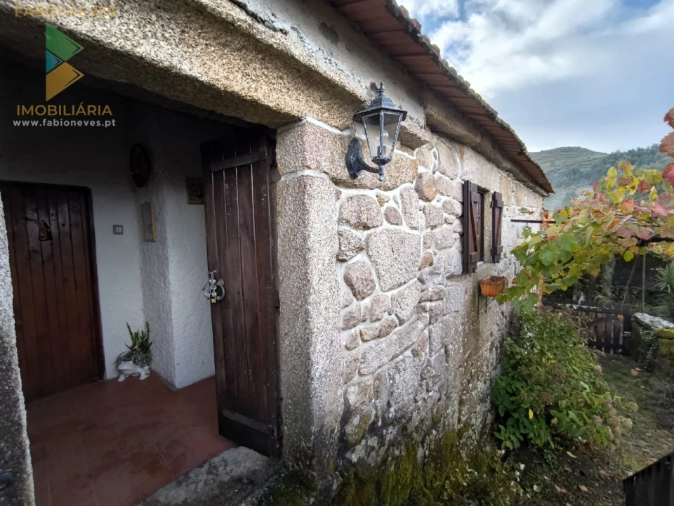 Moradia T3 para Venda em Cabreiro Foto 7