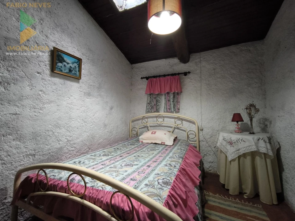 Moradia T3 para Venda em Cabreiro Foto 18