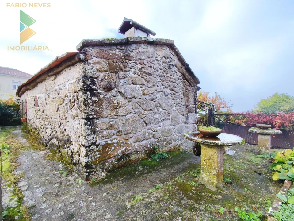 Moradia T3 para Venda em Cabreiro Foto 4