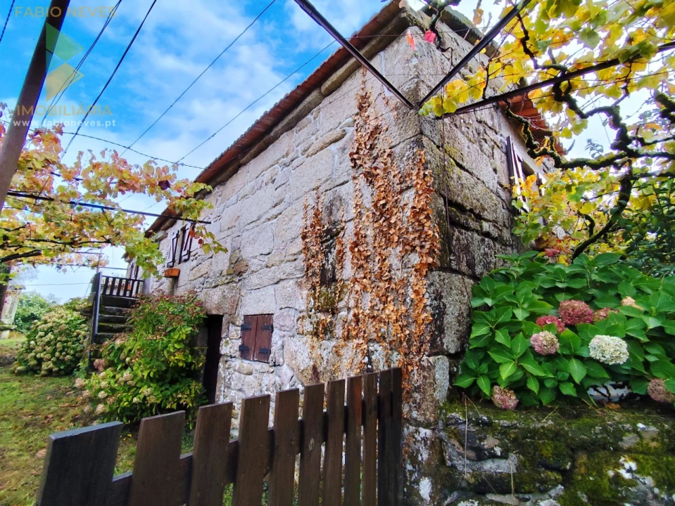 Moradia T3 para Venda em Cabreiro Foto 6