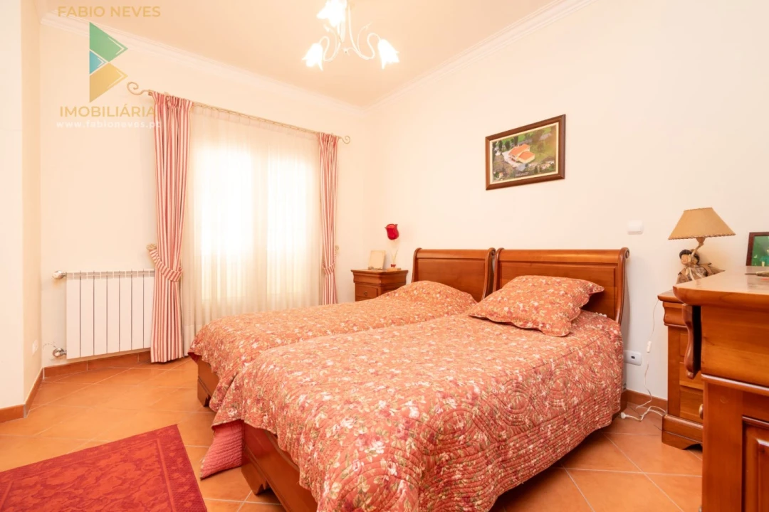 Moradia T3 para Venda em Refoios do Lima Foto 22