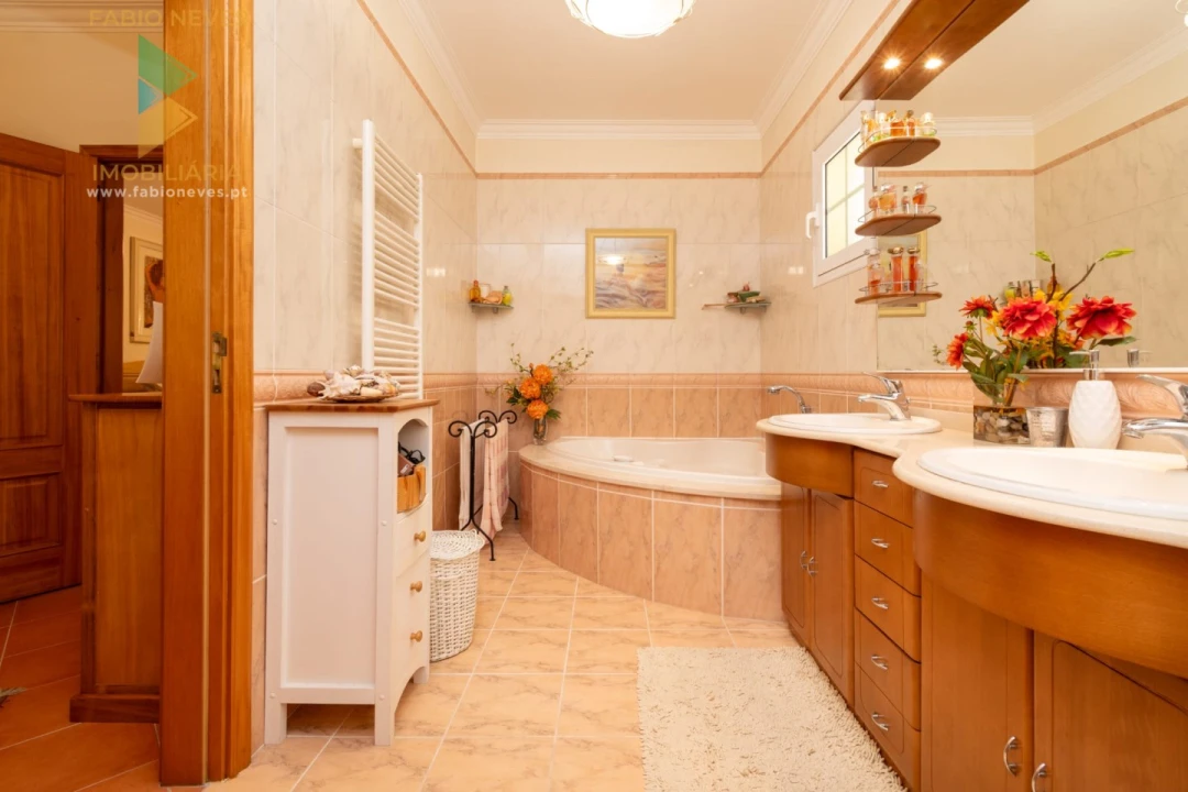 Moradia T3 para Venda em Refoios do Lima Foto 35