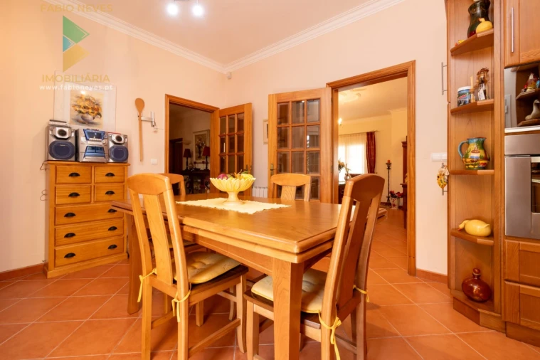 Moradia T3 para Venda em Refoios do Lima Foto 12
