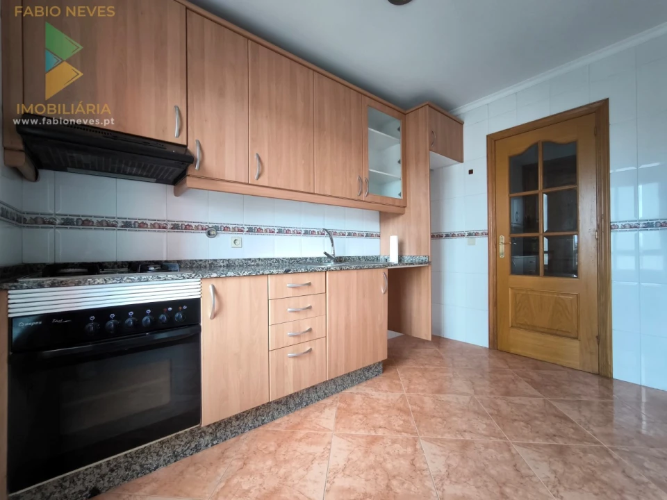 Apartamento T2 para Venda em Valença, Cristelo Covo e Arão Foto 4